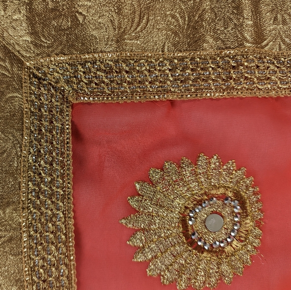 Saree | Sari with readymade blouse - Picture 3 of 10